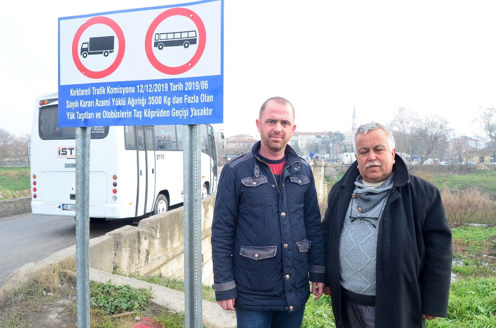 450 yıllık köprü ağır vasıta geçişine kapatıldı