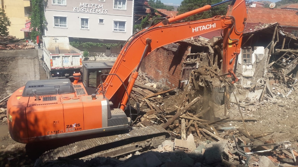5 kişinin hayatını kaybettiği yangında kahreden detay