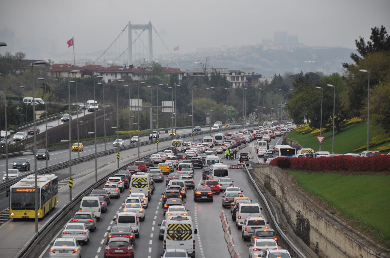 58 saatlik kısıtlama sonrası İstanbul’da trafik yoğunluğu