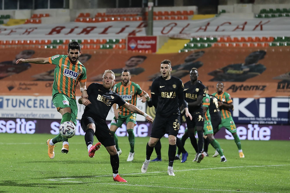 7 gollü duelloda zafer Alanyaspor’un!