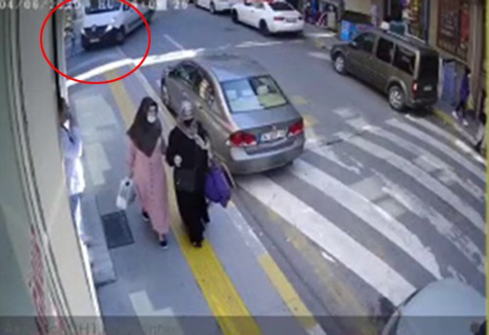 7 yaşındaki Emir’in hayatını kaybettiği kaza kamerada