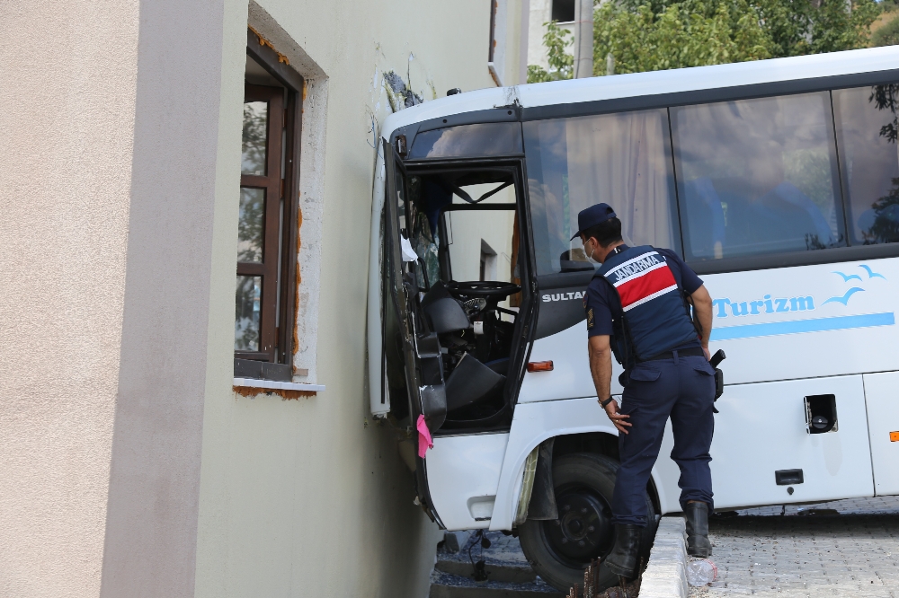 8 askerin yaralandığı kaza sonrası vatandaşlar: 