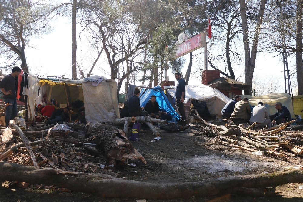 8 bin mülteci 17 gündür tampon bölgede