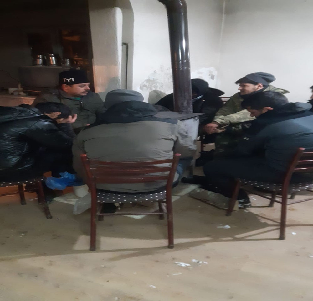 8 dağcı 9 saat sonra bulundu