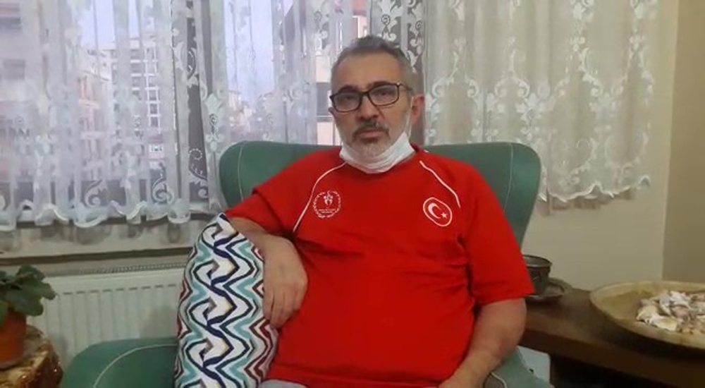 8 günlük korona virüs mücadelesini kazandı, evine döndü