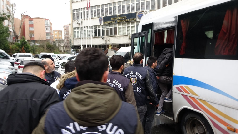 8 ilçede 2 milyonluk vurgun yapan Meksika lakaplı çete çökertildi