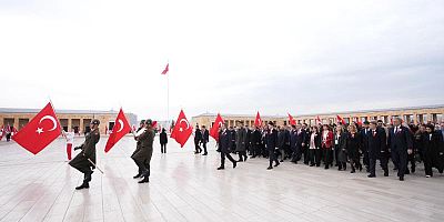 81 ilden gelen öğretmenler Anıtkabir'i ziyaret etti