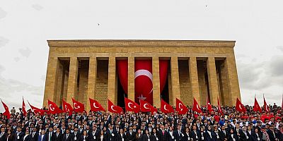 81 ilden gençler Anıtkabir'de! 