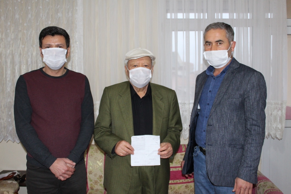 81 yaşındaki dedenin anlamlı bağışı