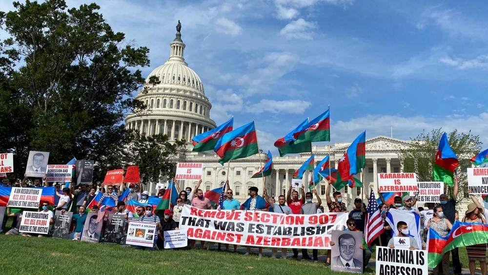 ABD Kongresi önünde Azerbaycanlılardan Ermenistan karşıtı protesto