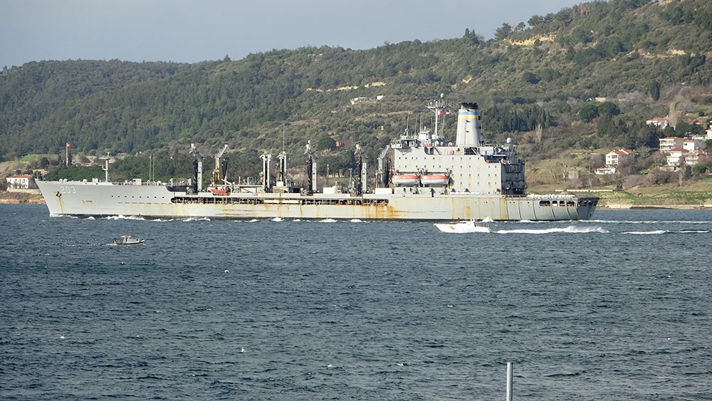 ABD savaş gemisi ‘USNS Laramie’ Çanakkale Boğazı’ndan geçti