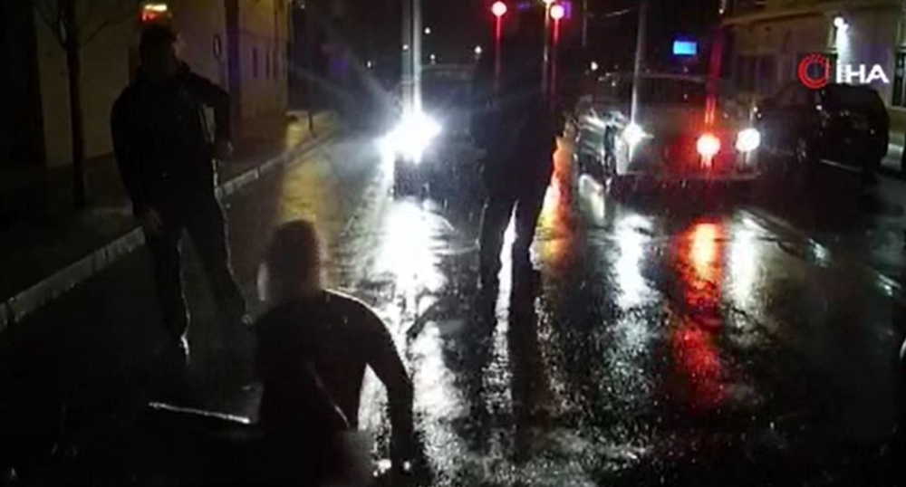 ABD’de sokak ortasındaki polis şiddetine ait yeni görüntüler