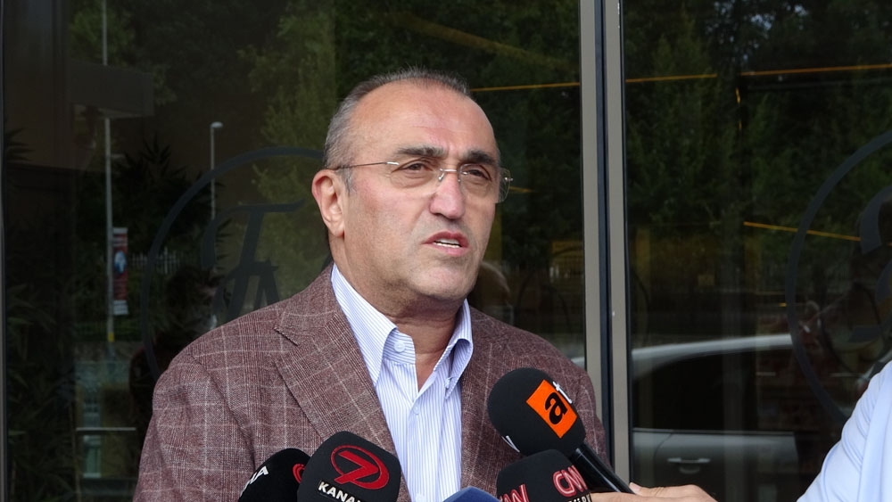 Abdurrahim Albayrak: “Zor günler geçiriyoruz, herkes dua etsin”