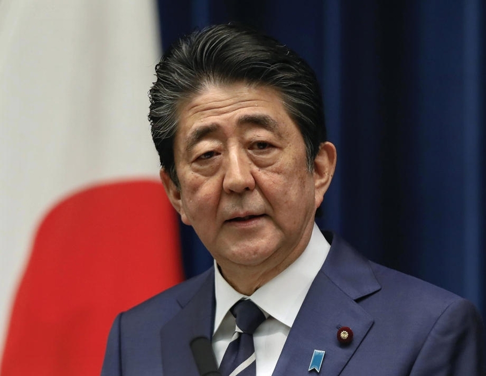 Abe ve İngiltere Başbakanı Johnson korona salgınını görüştü