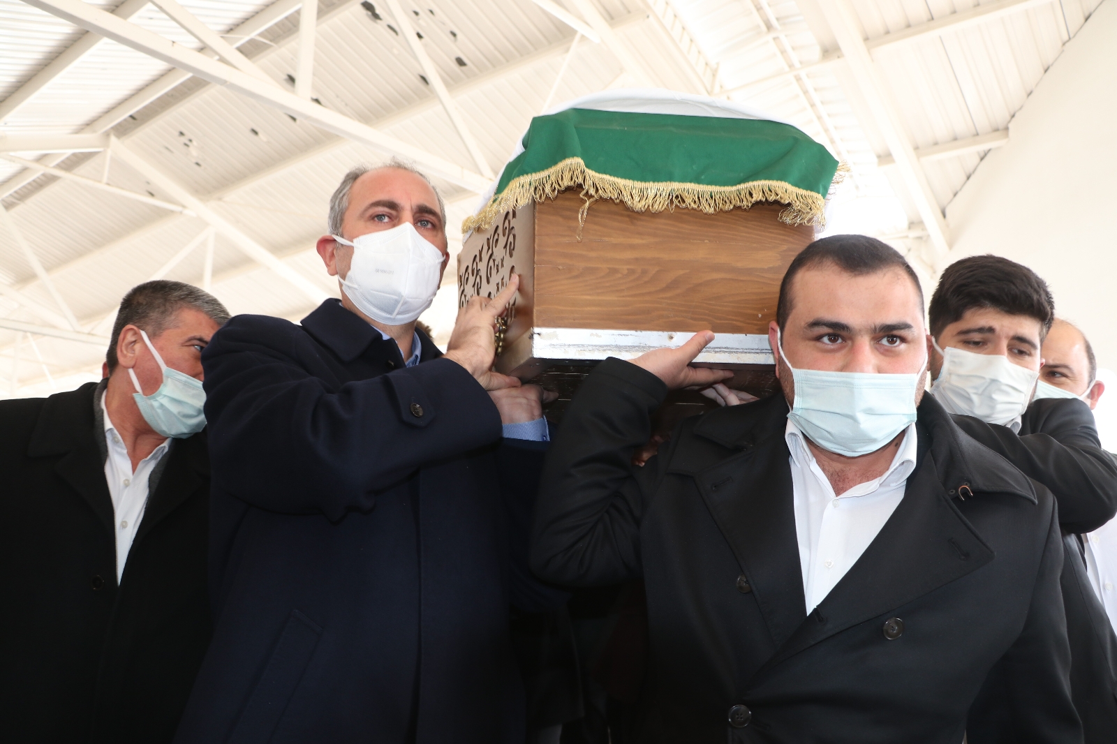 Adalet Bakanı Gül’ün annesi son yolculuğuna uğurlandı