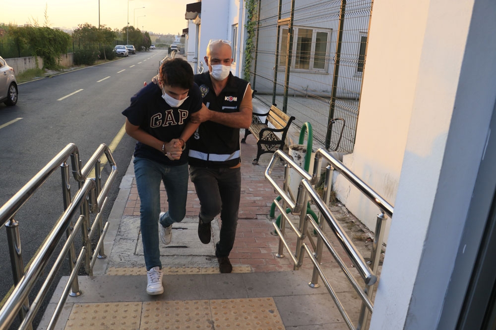 Adana merkezli 14 ilde FETÖ operasyonu: 27 kişi hakkında gözaltı kararı