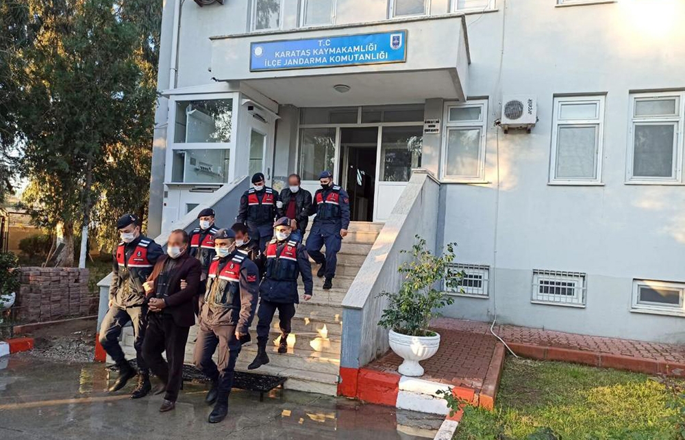 Adana ve Mersin’de terör operasyonu: 5 gözaltı