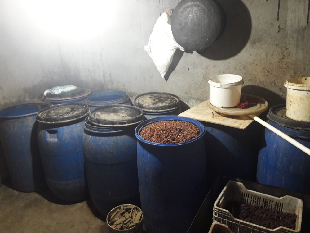 Adanada Bin 255 Litre Kaçak İçki Ele Geçirildi