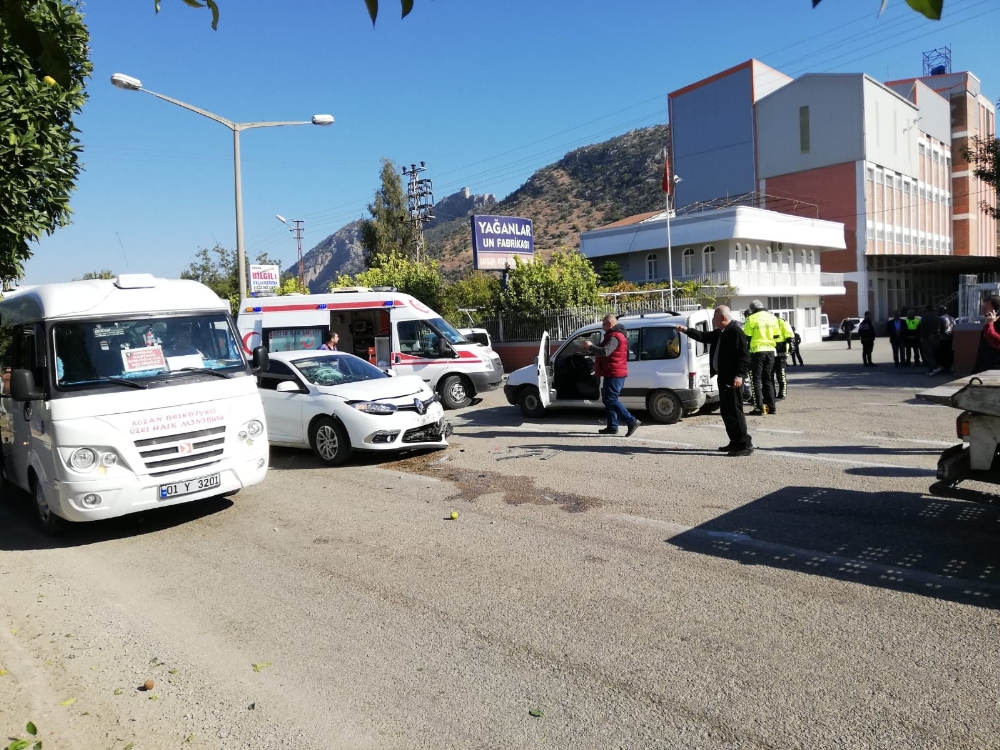 Adanada Trafik Kazası: 3 Yaralı