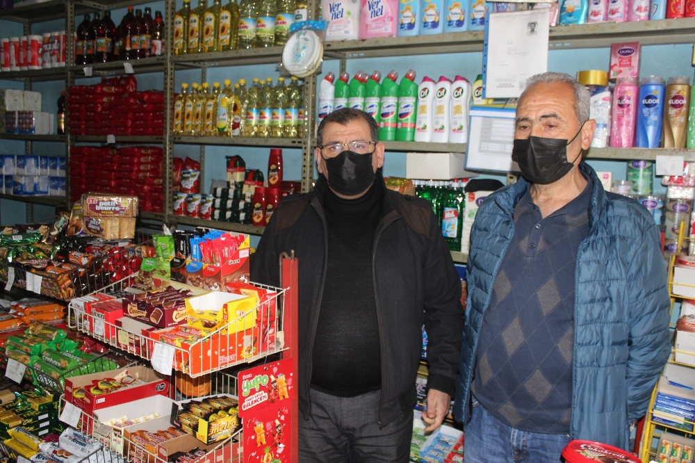 Adına türkülerin yazıldığı ’Bakkal amca’ yok oluyor