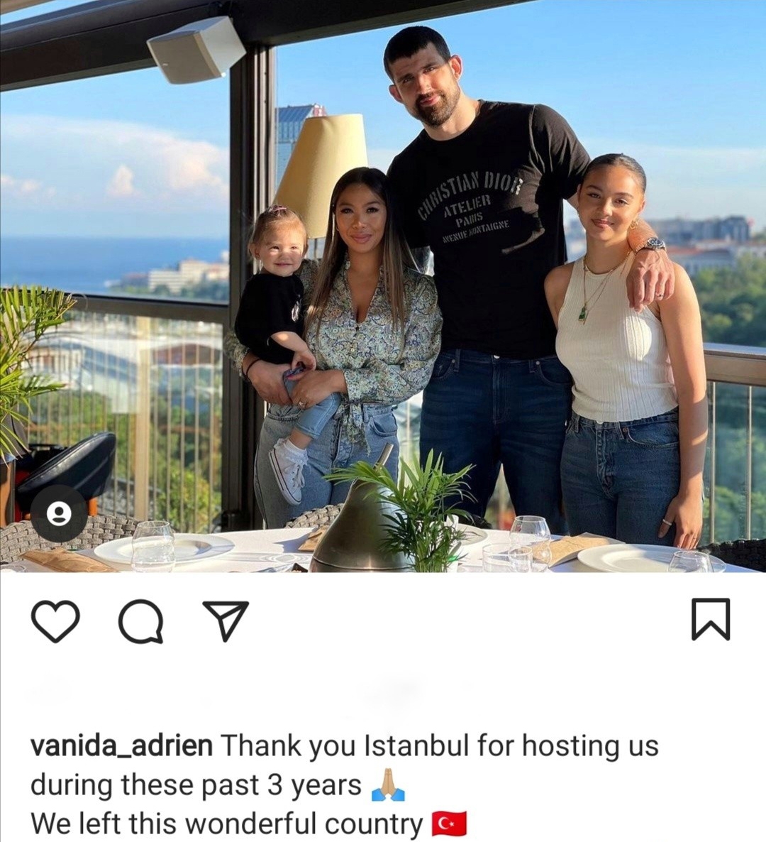 Adrien Moerman, Anadolu Efes’e veda etti