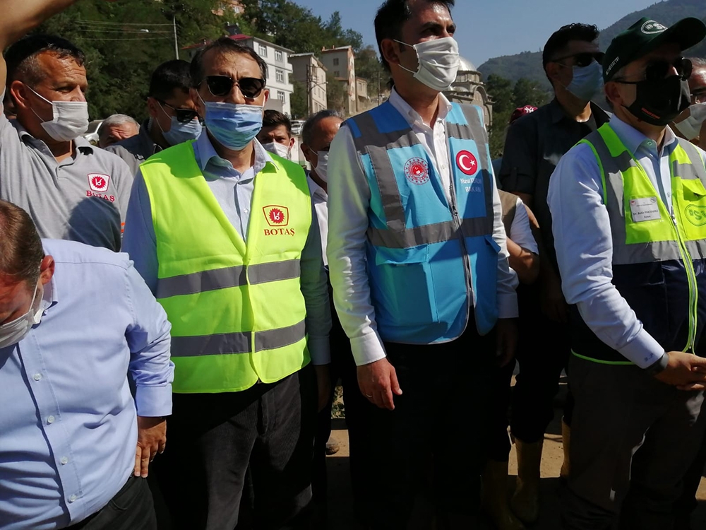 “Afet bölgesindeki ilçelerimiz ve köylerimiz dâhil elektrik faturalarının tahakkuk ve tahsilatını erteliyoruz”