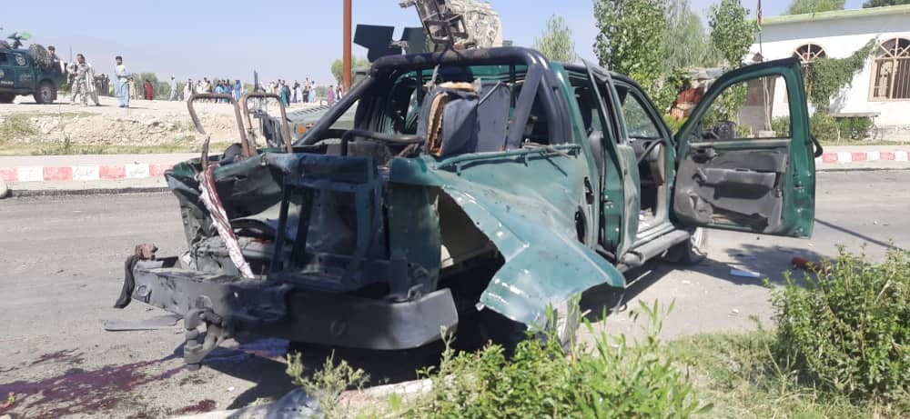 Afganistan’da Laghman Valisi Yarmal’ın konvoyuna bombalı saldırı: 8 ölü