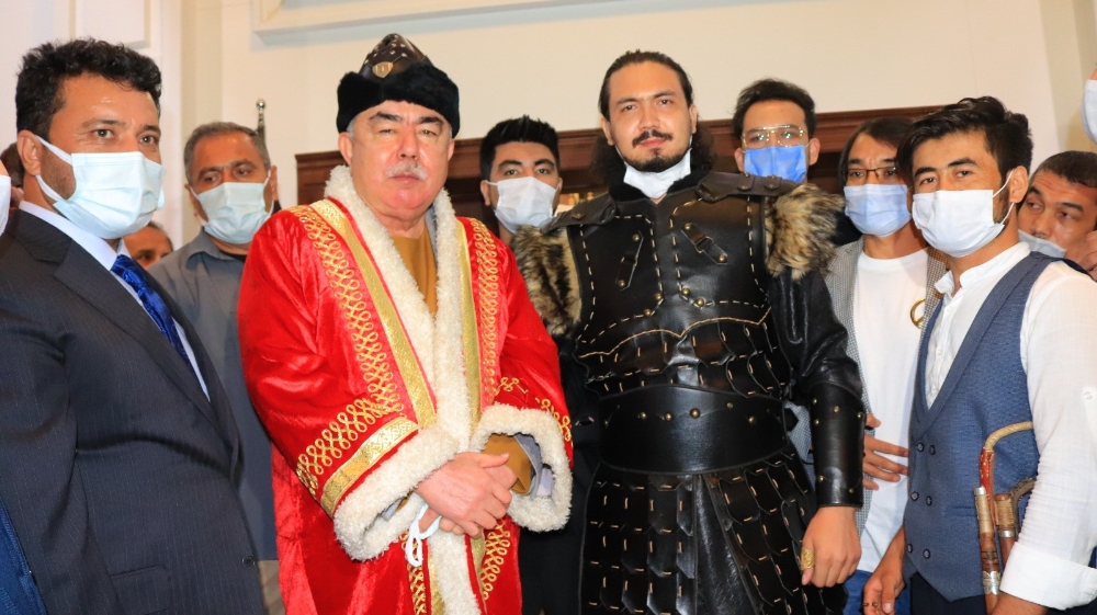 Afganistanlı tıp fakültesi öğrencisinin “Sultan Baybars” rolü taktir topladı