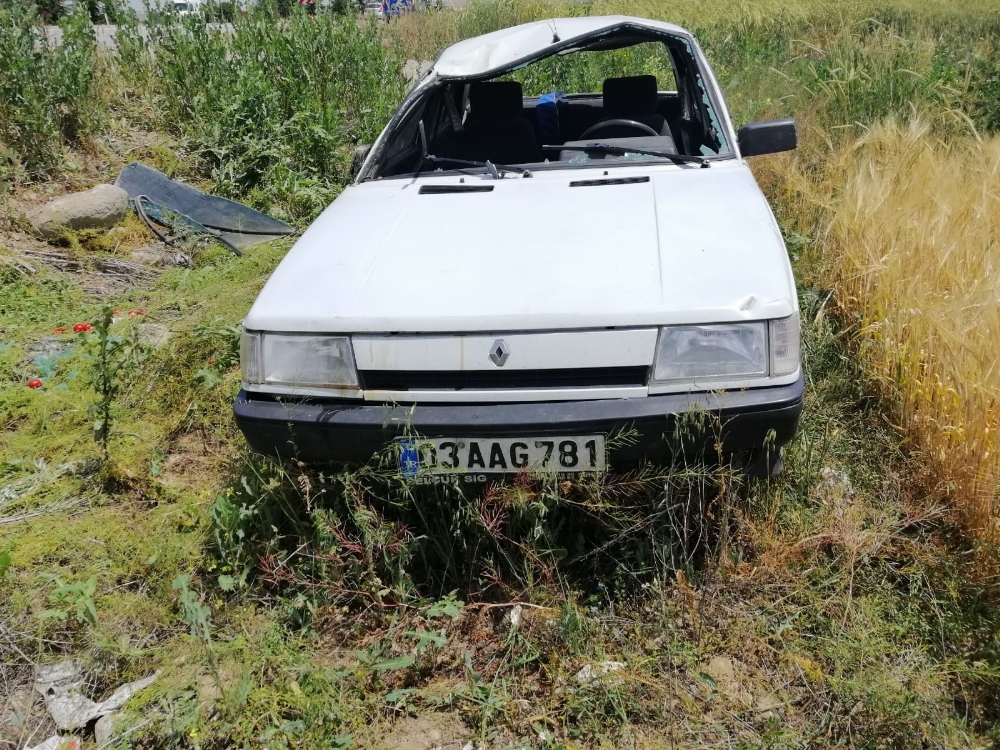 Afyonkarahisar’da otomobil takla attı: 4 yaralı