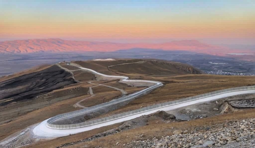 Ağrı-İran sınırında 81 kilometrelik güvenlik duvarı
