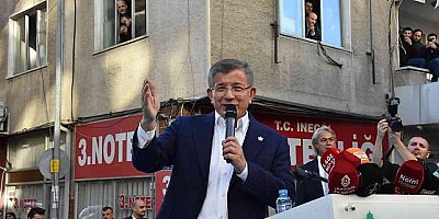Ahmet Davutoğlu'na vatandaştan sert tepki: 'PKK ile berabersiniz!..'