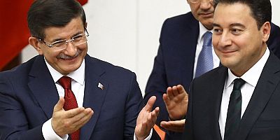 Ahmet Davutoğlu ve Ali Babacan birbirine girdi