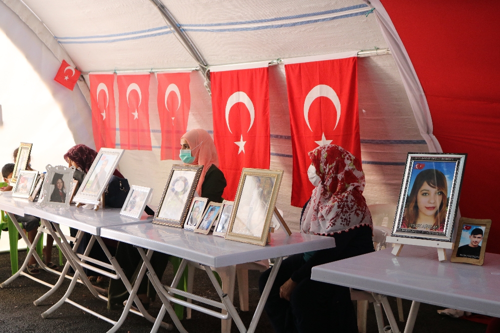 Ailelerin nöbeti 379’uncu gününde