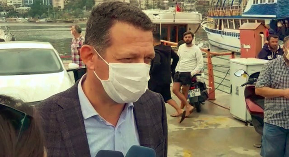 Alabora olan teknedeki 5’i Türk mürettebat 37 kişi kurtarıldı