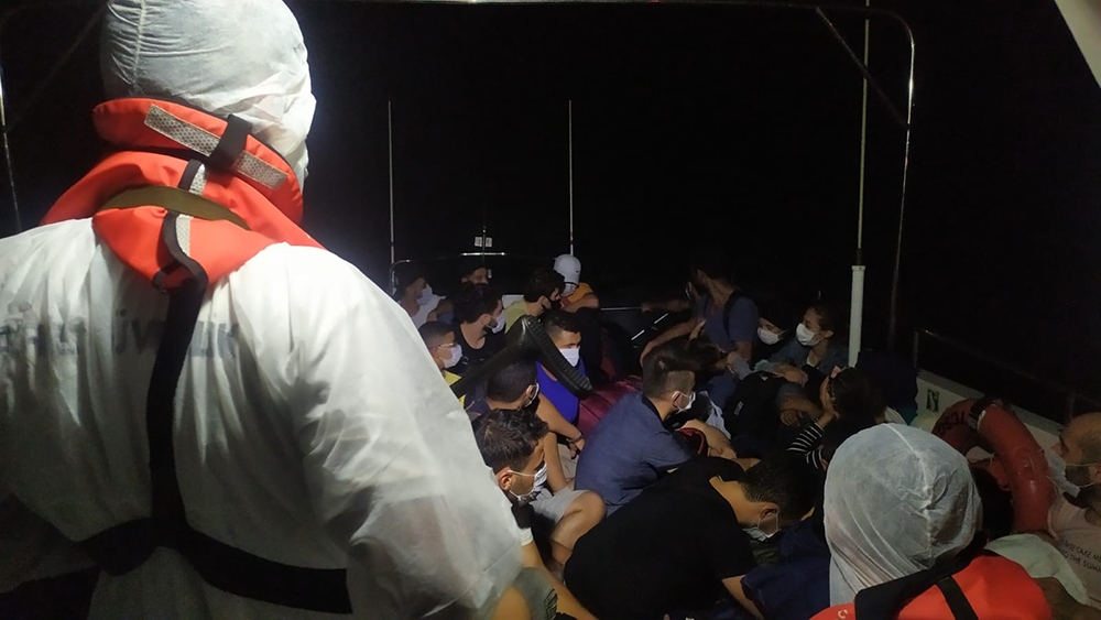 Alanya açıklarında 120 kaçak göçmen yakalandı