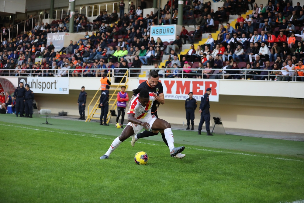 Alanyaspor Evinde Göztepeye Yenildi