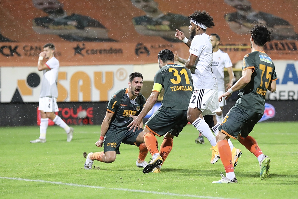 Alanyaspor liderliği perçinledi