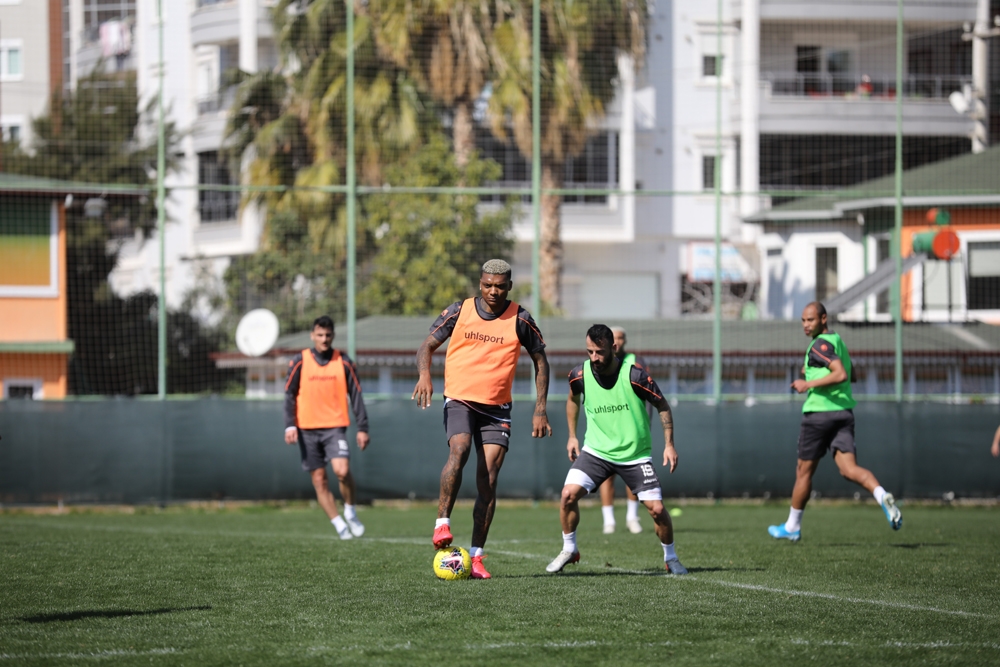 Alanyaspor, Sivasspor maçı hazırlıklarına başladı