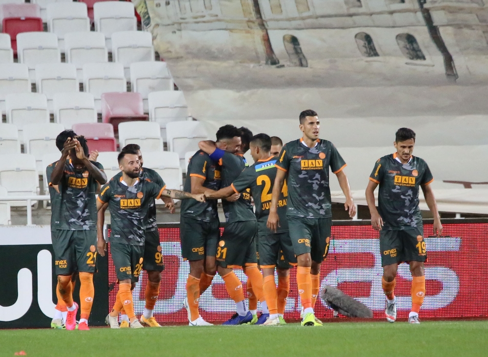 Alanyaspor, Sivasspor’u 2-0 mağlup etti