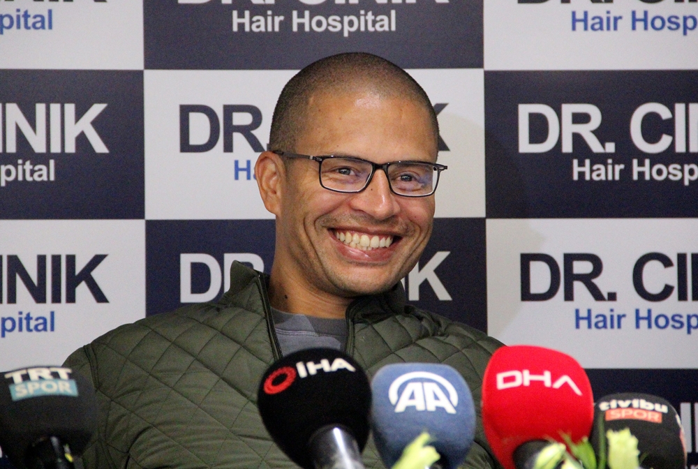 Alex: “Fenerbahçeye Dönme Kararını Ben Veremem”
