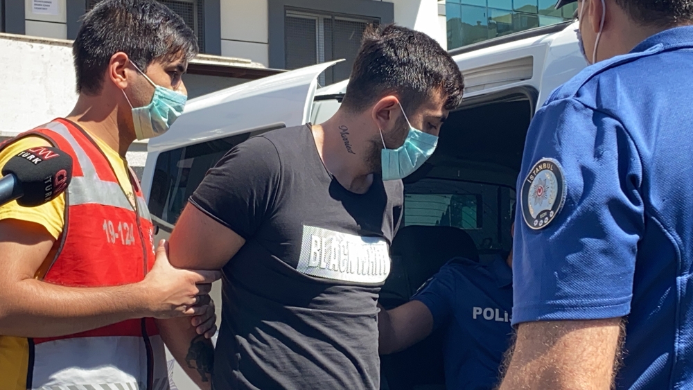 Alibeyköy’de trafikte kadına dehşeti yaşatan şahıs adliyeye sevk edildi