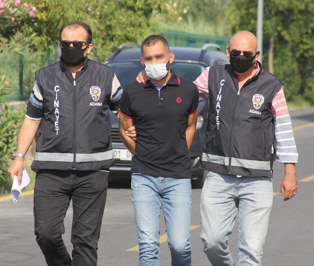 Alkollü sürücü ehliyetini vermeyen arkadaşını öldürdü