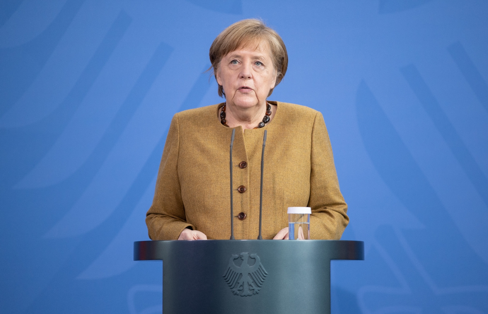 Almanya Başbakanı Merkel, AstraZeneca aşısı oldu