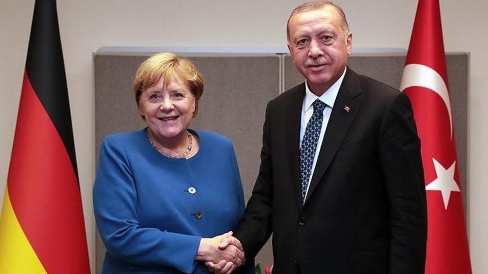 Almanya Başbakanı Merkel ile Cumhurbaşkanı Erdoğan video konferans ile görüştü