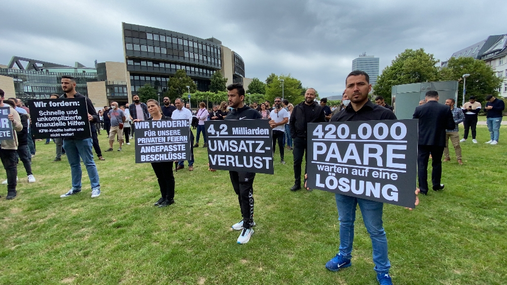 Almanya’da davullu zurnalı protesto