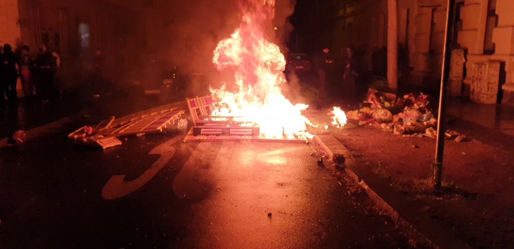 Almanya’da halktan yüksek kira protestosu