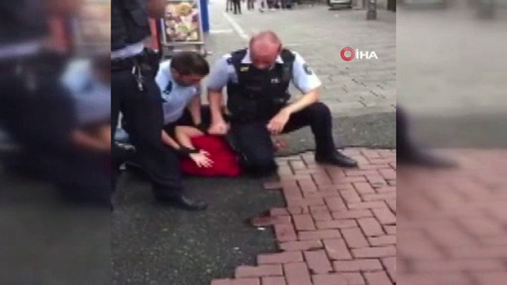 Almanya’da polis şiddeti George Floyd olayını hatırlattı
