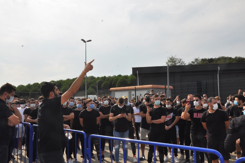 Amatör futbolcular federasyona yürüdü!