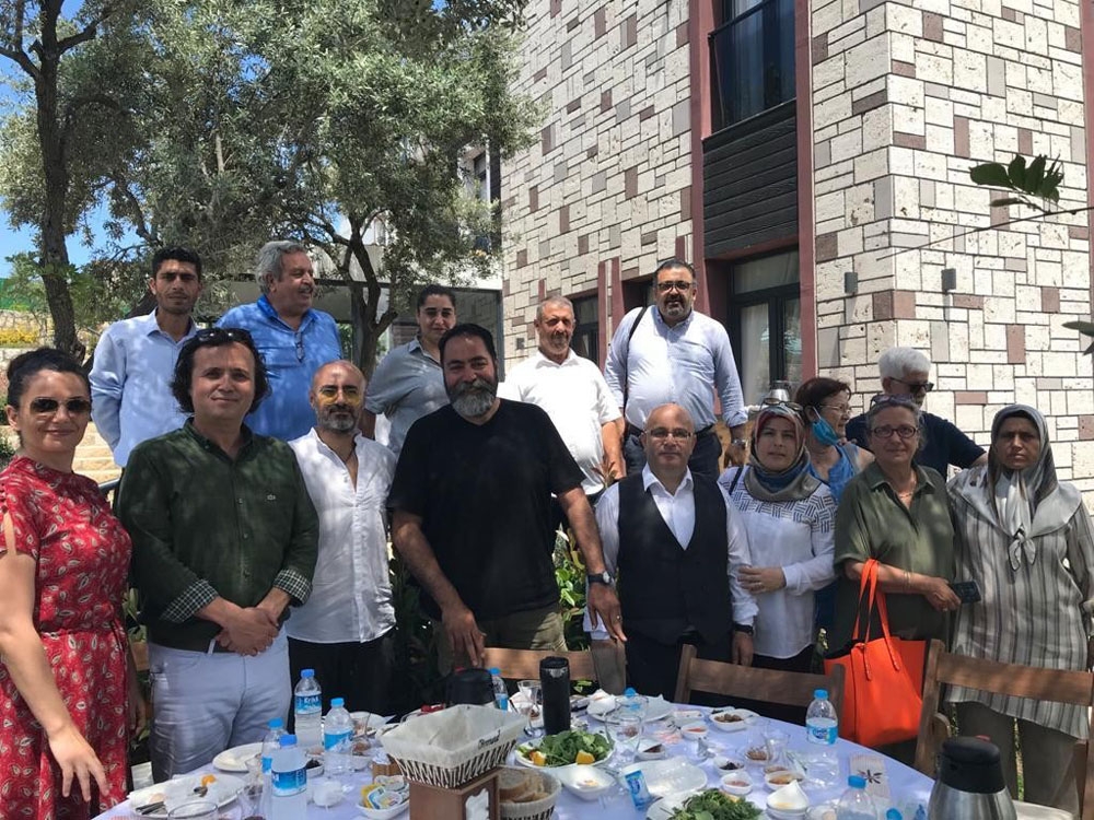 Amelelikten otel sahipliğine