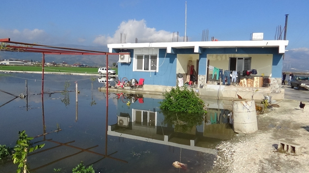 Amik Ovası’nda evler ve tarım arazileri sular altında kaldı